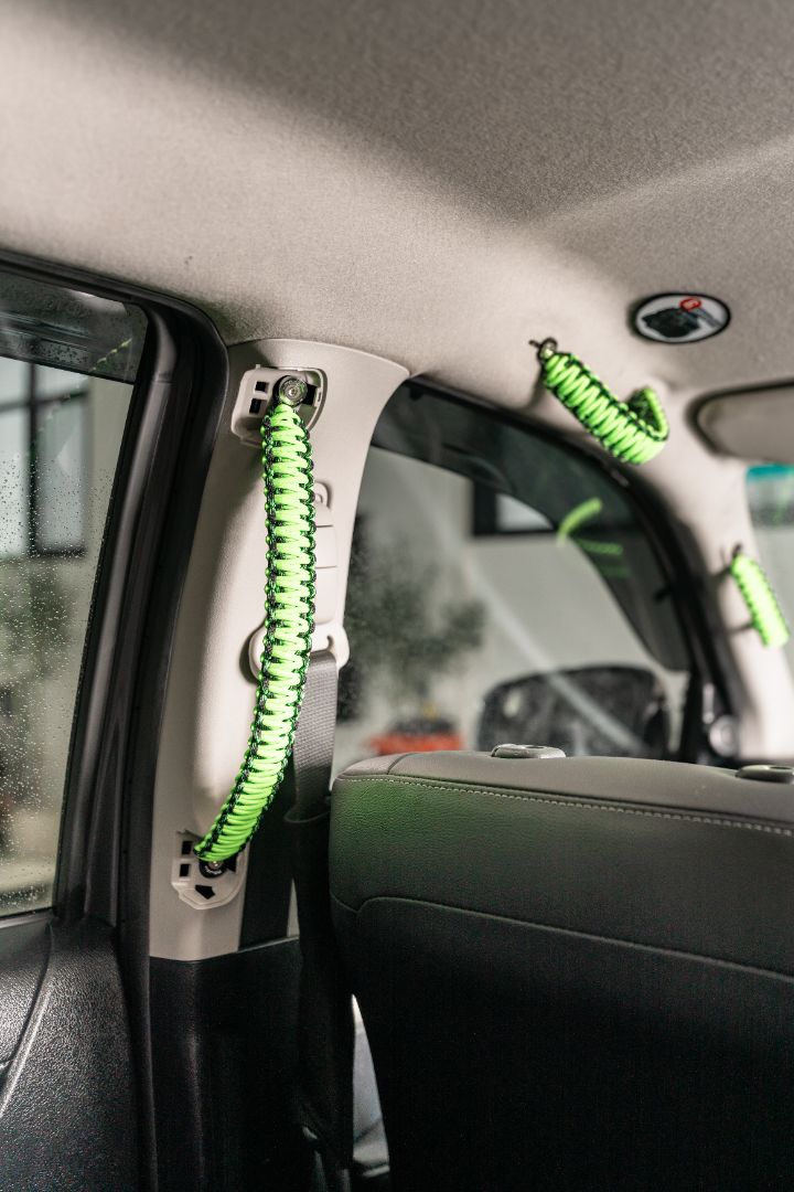 Centre Pillar Handles ( Pair )
