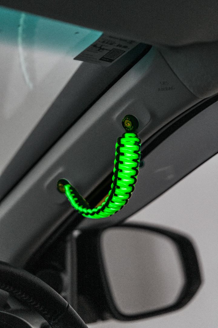 Glowing reflected Paracord Handles - Pair