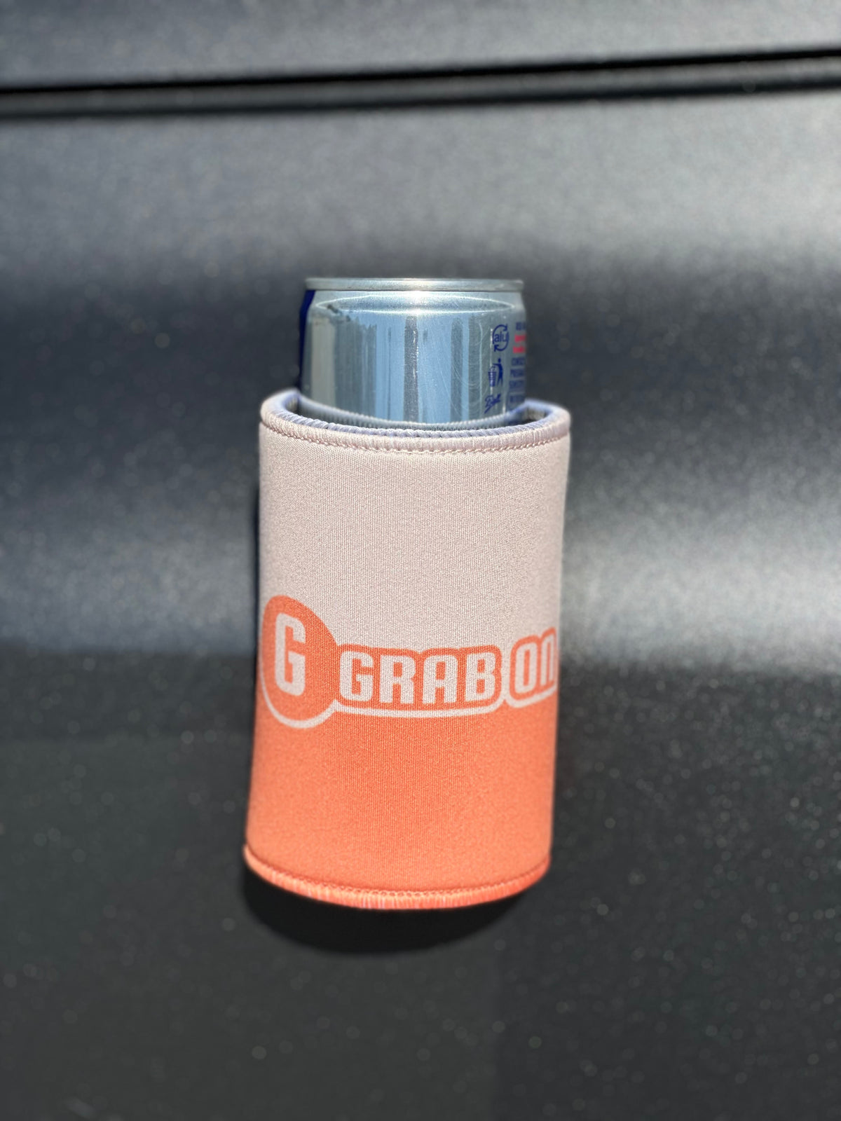 Magnetic stubby holder