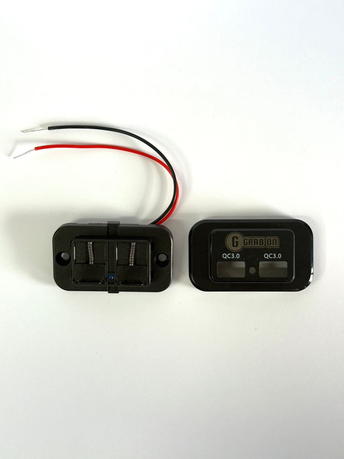 Dual USB Wall Outlet with Quick Charge Flush mount 12/24v caravans , 4wd, camping